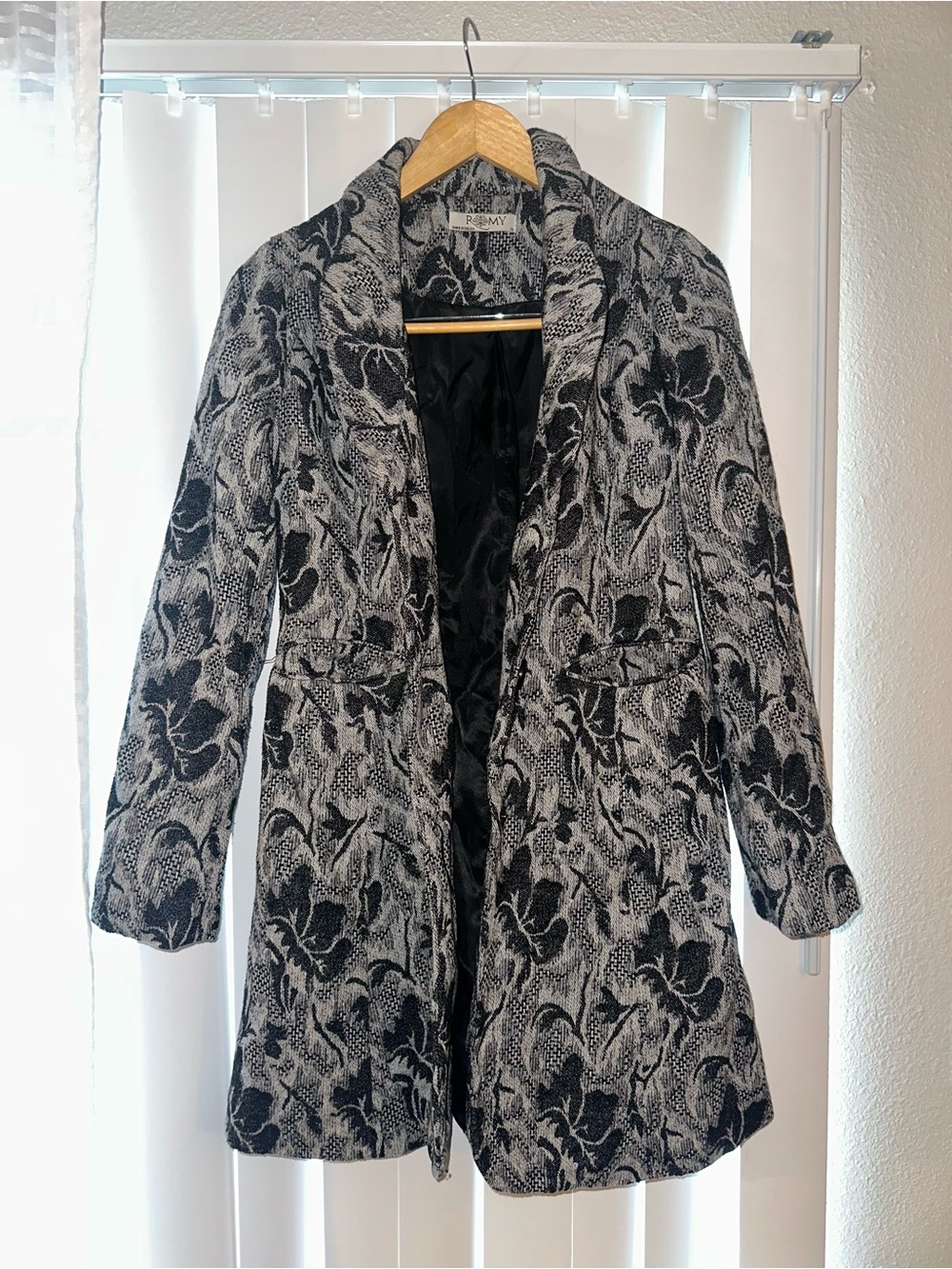 Remy Leather Black and White Floral Jacquard Blazer Coat